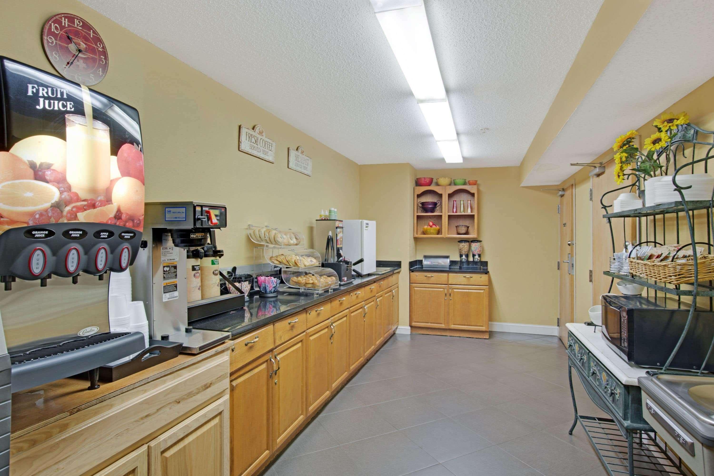 Microtel Inn By Wyndham University Place Charlotte Extérieur photo