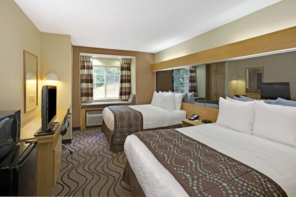 Microtel Inn By Wyndham University Place Charlotte Extérieur photo